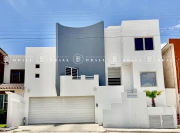 Casa de 3 habitaciones, Chihuahua · Casa en Venta en Residencial Cumbres III. $7,150,000