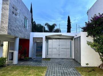 Casa de 3 habitaciones, Tlajomulco de Zúñiga · Casa con Terraza — 3 Rec · 225 m²