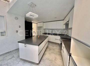 Casa en condominio · 241m² · 5 Recámaras · 2 Estacionamientos · Casa en Condominio en Renta en Cerrada Emiliano Zapata, Miguel Hidalgo Tlalpan
