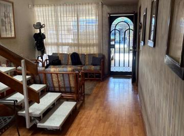 Casa uso de suelo de 4 habitaciones, Guadalajara · Casa en Venta con Uso de Suelo en Jardines del Bosque Norte Zona Minerva