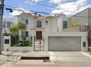 Casa de 5 habitaciones, Tijuana · Tulipanes 5905, Jardines de Chapultepec Sección Este, 22034 Tijuana, Baja California, México.