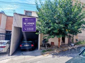 Casa · 117m² · 4 Recámaras · 1 Estacionamiento · Casa en Colonia Mezquites Cerca del Saucito