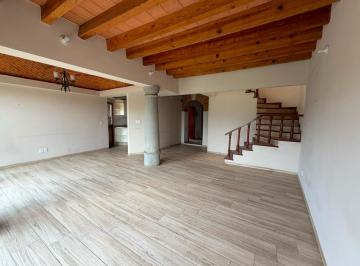 Casa · 250m² · 4 Recámaras · 2 Estacionamientos · Casa en Renta en Conjunto en Lomas Anahuac