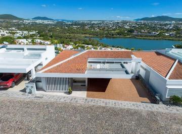 Casa de 4 habitaciones, Querétaro · Casa en Renta con Las Mejores Vistas de La Zona de Balcones de Juriquilla Qro.