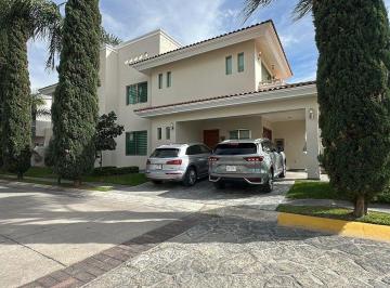 Casa de 3 habitaciones, Zapopan · Casa en Venta Jardín Real Coto 10, Zapopan, Jalisco.