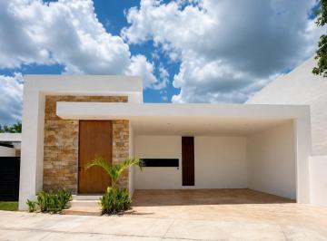 Casa · 300m² · 3 Recámaras · 2 Estacionamientos · | Casa de Una Planta Sin Muebles en Renta en Privada Residencial con Amenidades |