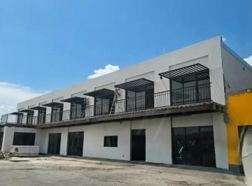 1 · Local en Renta - Plaza Comercial Sector Viñedos