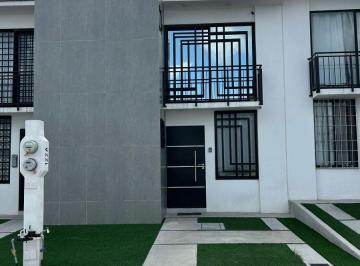 Casa de 2 habitaciones, León · Casa Amueblada Para Profesionistas, en Renta 2 Recámaras con A/c en Fraccionamiento Privado