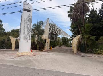 Casa · 231m² · 4 Recámaras · 2 Estacionamientos · Venta Casa en Regatta Residencial Puerto Morelos Af1726
