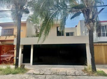 Casa de 3 habitaciones, Zapopan · Casa de 200 m² con 3 Recámaras en Renta en La Estancia