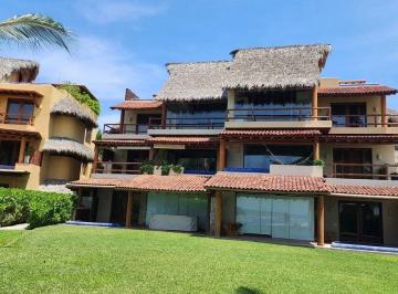 Departamento de 3 habitaciones, Zihuatanejo de Azueta · Departamento en Venta en Planta Baja en Playa Blanca, Zihuatanejo de Azueta Guerrero