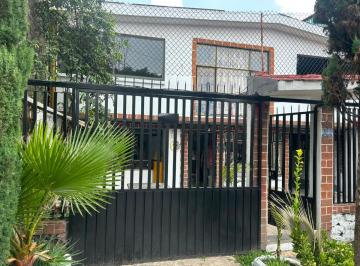 Casa de 4 habitaciones, Tlalpan · ¡Se Vende Amplia Casa Al Sur de La Ciudad con Ubicación Privilegiada!