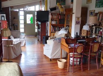 biblioteca con baño · Casa Estilo Campestre