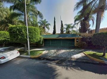Casa de 5 habitaciones, Guadalajara · Propiedad con Precio Especial – ¡No La Dejes Pasar! / Bonita Casa con Jardín en Guadalajara