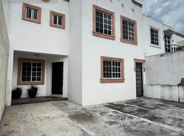 Casa · 120m² · 3 Recámaras · 2 Estacionamientos · Casa en Renta, Hacienda Santa Fe, Apodaca, Nuevo Leon