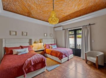 Casa · 555ha · 3 Recámaras · 6 Estacionamientos · Casa de 555 Ha con 3 Recámaras en Renta en San Miguel de Allende Centro
