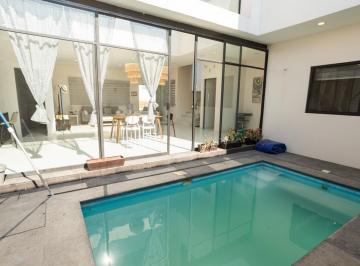 Casa · 235m² · 3 Recámaras · 1 Estacionamiento · Casa de 211 m² con 3 Recámaras en Venta en Palmita de Landeta