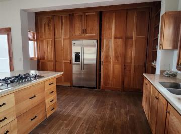 Casa · 327m² · 3 Recámaras · Casa de 277 m² con 3 Recámaras en Venta en Club de Golf Las Ventanas