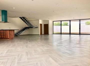 Casa de 3 habitaciones, San Miguel de Allende · Casa de 295 m² con 3 Recámaras en Venta en Zirándaro