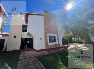 Casa · 200m² · 3 Recámaras · 2 Estacionamientos · Casa en Renta en El Cid
