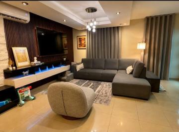 Casa de 3 habitaciones, Monterrey · Casa en Venta Excelentes Acabados en Cerradas de Cumbres