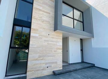 Casa de 3 habitaciones, León · Casa en Venta en Mayorazco Circuito La Gavia, con Recamara en Pb