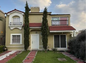 Casa de 4 habitaciones, Calimaya · Casa en Renta en Calimaya