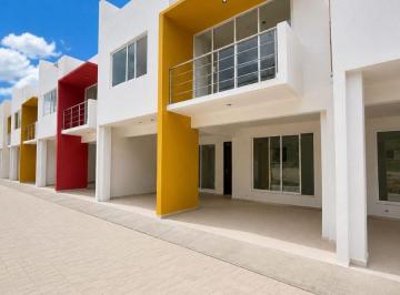 Casa de 4 habitaciones, Oaxaca de Juárez · Casa Nueva en Renta Col. Volcanes