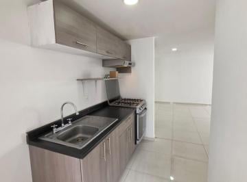 Departamento de 2 habitaciones, Iztacalco · Departamento Remodelado de 2 Recámaras, 2 Baños con Elevador y Estacionamiento en Agrícola Pantitlán