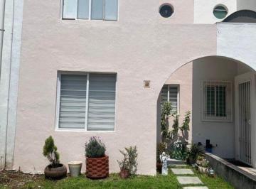 Casa de 2 habitaciones, Morelia · | Casa de Oportunidad en Villa Universidad |