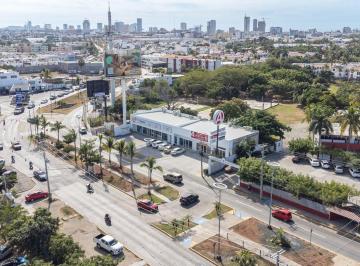 Local comercial · 70m² · 16 Estacionamientos · Local en Mazatlán en Av Principal con Estacionamiento