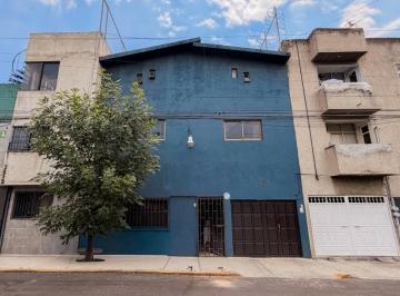 Edificio · 333m² · 6 Recámaras · 6 Estacionamientos · Casa de 6 Recámaras y 4 Estacionamientos en La Joya, Gam - (4)