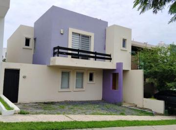 Casa de 3 habitaciones, Tlajomulco de Zúñiga · Casa en Renta en Senderos de Monteverde