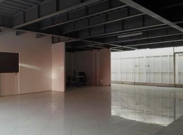 Local comercial · 2 Estacionamientos · Renta de Local Comercial 117 m² en Satélite