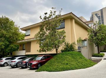 Casa en condominio · 276m² · 3 Recámaras · 3 Estacionamientos · Casa en Condominio en Venta en Bosques de Las Lomas Privada Las Tejas