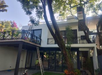 Casa · 240m² · 3 Recámaras · 3 Estacionamientos · Casa en Cerrada Rancho Cortez Cuernavaca Venta