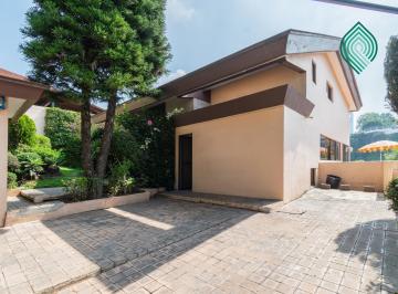 Casa · 350m² · 2 Recámaras · 3 Estacionamientos · Casa con Jardin en Bosques de Las Lomas Venta