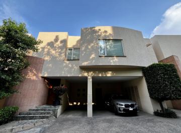 Casa en condominio · 546m² · 3 Recámaras · 5 Estacionamientos · Casa en Venta en Parque Escondido Vista Hermosa Condominio
