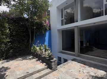 Casa · 386m² · 4 Recámaras · 3 Estacionamientos · Residencia de Arquitectura Moderna en Barrio San Francisco: Privacidad, Amplitud y Diseño Funcional