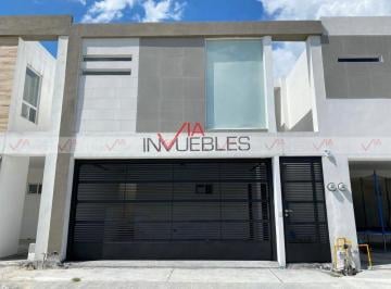 Casa · 186m² · 3 Recámaras · 1 Estacionamiento · Casa en Venta en Villas Coloniales