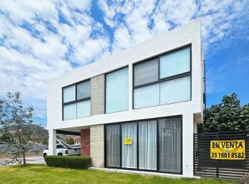 Casa de 2 habitaciones, Tlajomulco de Zúñiga · Bosques de Santa Anita El Eden Residencial Coto con Seguridad