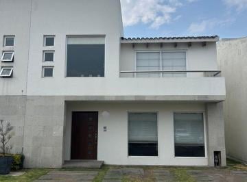 Casa en condominio de 4 habitaciones, Metepec · Renta Casa en Fraccionamiento El Manantial en Metepec, Cerca de Escuelas, Plazas Comerciales, Bancos