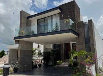 Casa de 4 habitaciones, Mazatlán · Se Vende Casa de 4 Recamaras de 210 m² en Sonterra 1