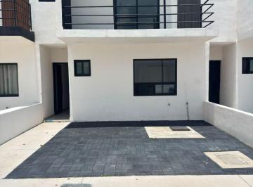 Casa en condominio de 3 habitaciones, Irapuato · Casa de 135 m² con 3 Recámaras en Venta en Villas de La Aurora