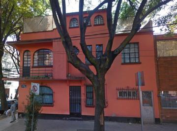 Casa de 5 habitaciones, Miguel Hidalgo · Venta de Casa en San Miguel Chapultepec en La Miguel Hidalgo en Ciudad de México