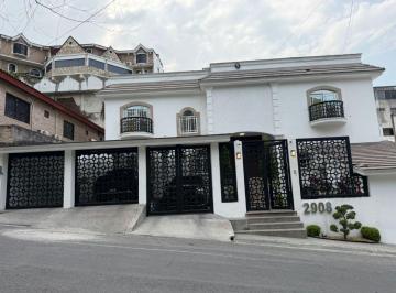 Casa de 5 habitaciones, Monterrey · Casa en Venta en Cumbres 2do. Scetor, Monterrey, N. L.