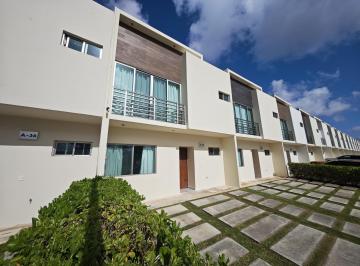 Casa · 144m² · 3 Recámaras · 2 Estacionamientos · Casa en Venta, 3 Recámaras, Av Huayacan, Duke, Long Island, Cancun