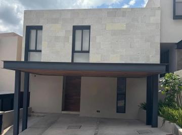 Casa de 3 habitaciones, Querétaro · Casa Amueblada en Renta Ubicada en El Fraccionamiento Altozano