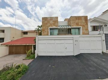 Casa de 4 habitaciones, Guadalajara · Invierte Hoy en Una Propiedad con Alto Potencial - Casa en Venta en Monraz