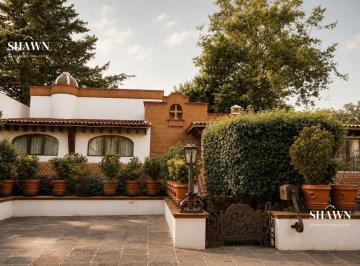 Casa · 500m² · 4 Recámaras · 3 Estacionamientos · Casa en Club de Golf Los Encinos en Venta